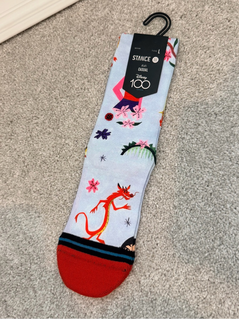 NWT Stance Kids Disney 100 Mulan Theme Crew Socks, size Large (Y 3-5.5)